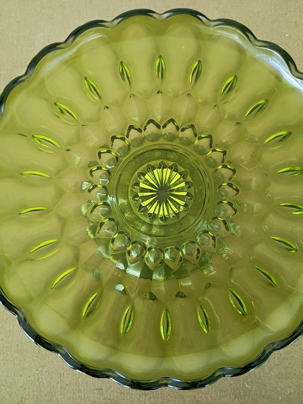 Vintage Anchor Hocking Fairfield Green Glass Footed Cake Plate.